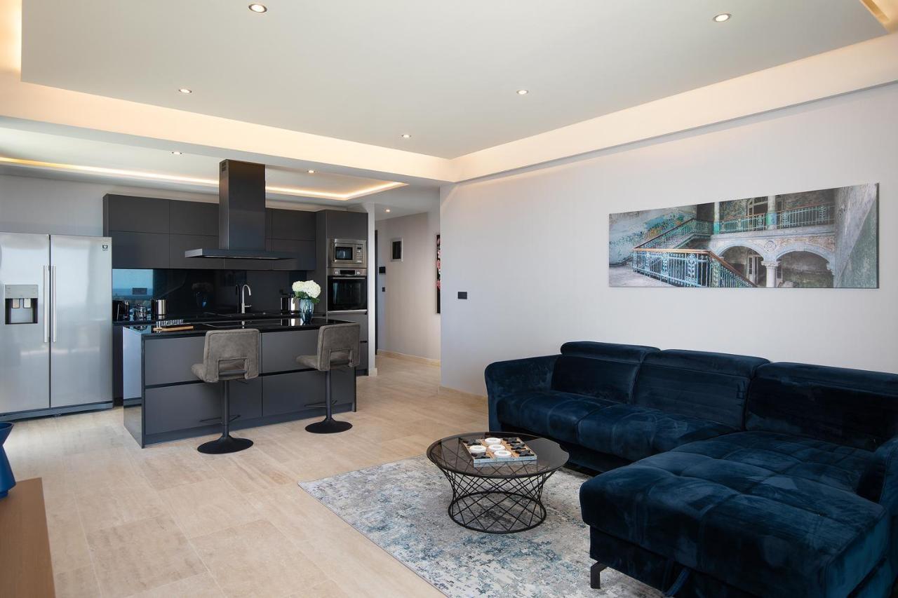 Boutique Apartments Kristo 메덜린 외부 사진
