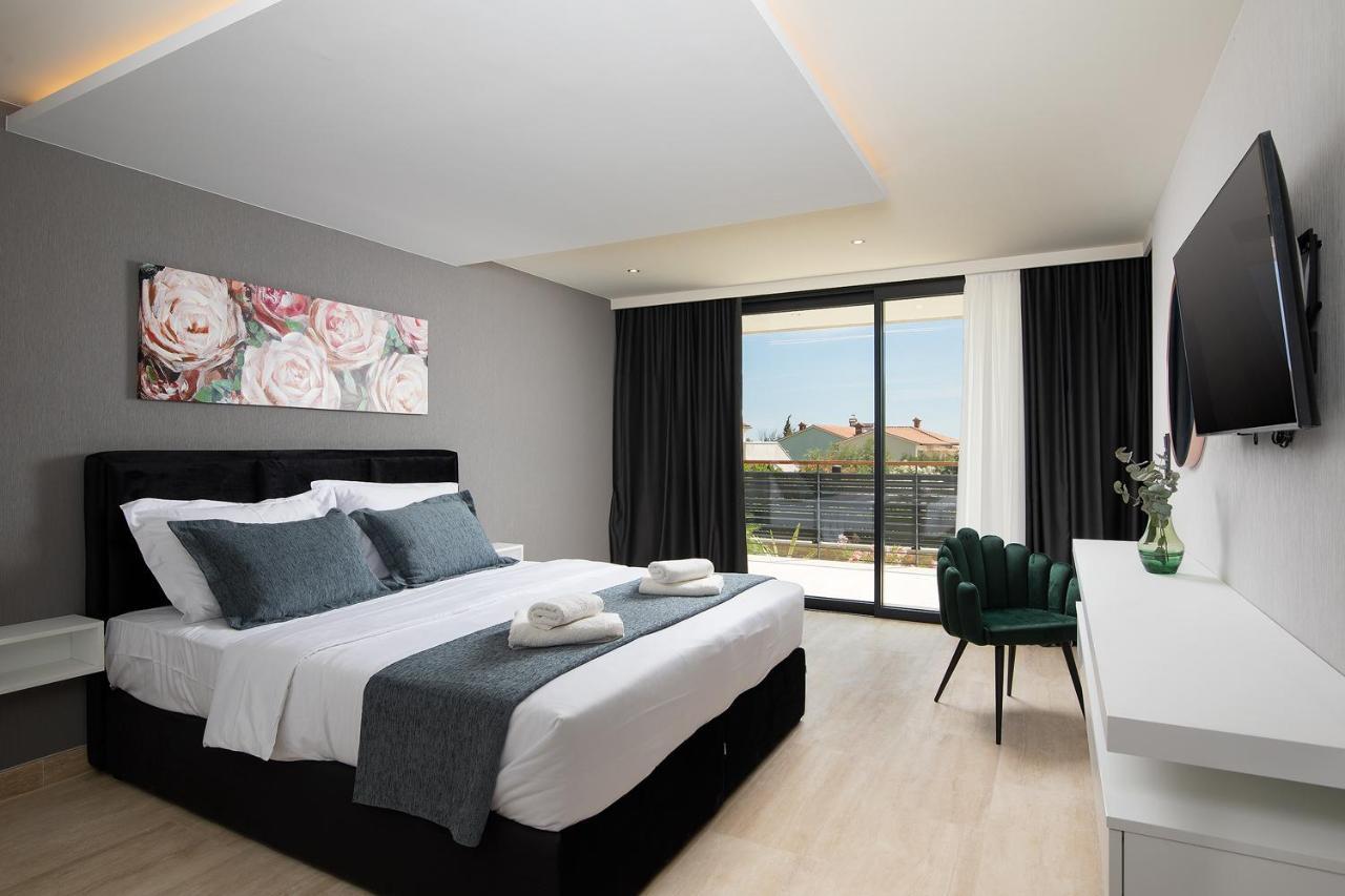Boutique Apartments Kristo 메덜린 외부 사진