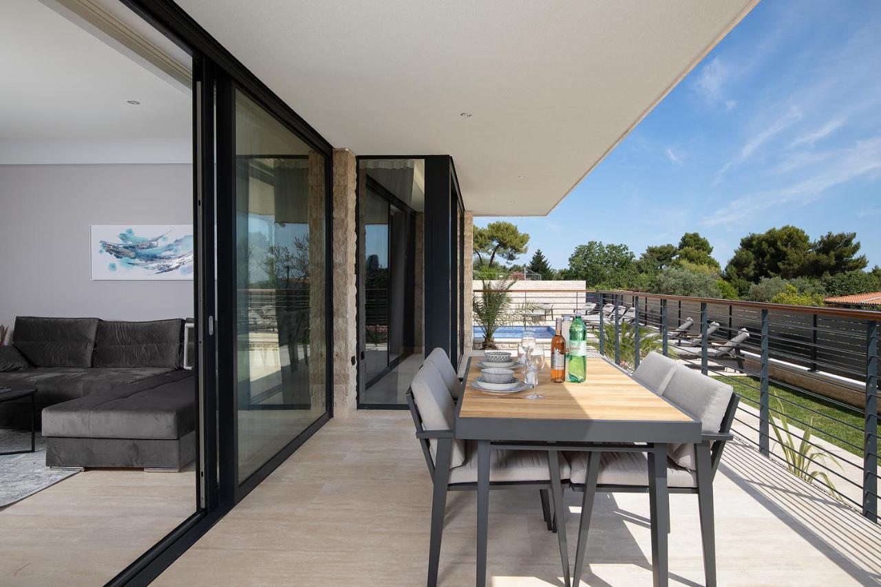 Boutique Apartments Kristo 메덜린 외부 사진